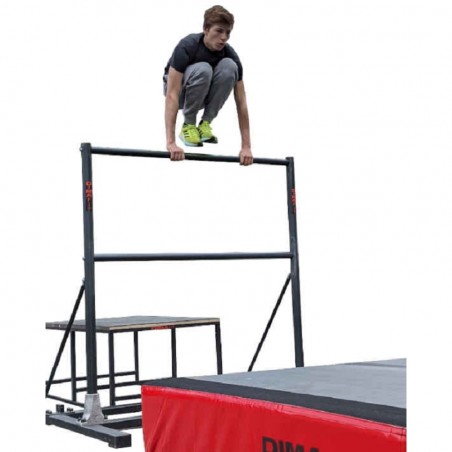 DOUBLE BAR AND PARKOUR / FREERUNNING BLOCK