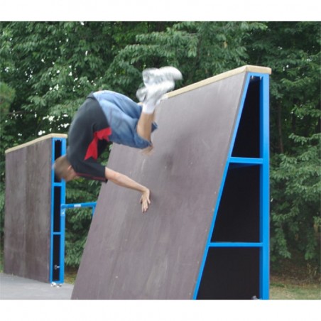 TRANSPORTABLE PARKOUR / FREERUNNING WALL 2M