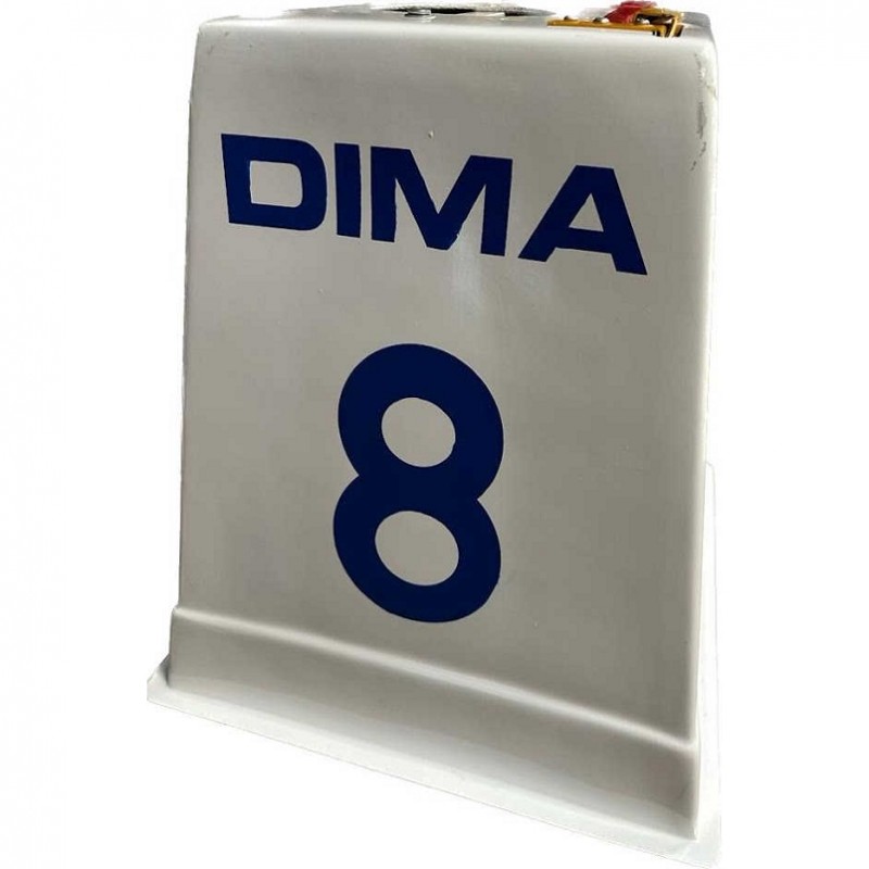 SET OF 8 LANE MARKERS – FROM 1 TO 8GOOD DEAL - SLIGHTLY SCRATCHED PAINT